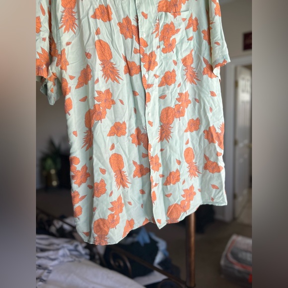 Vintage Remastered Hawaiian Pineapple Shirt - Picture 4 of 7